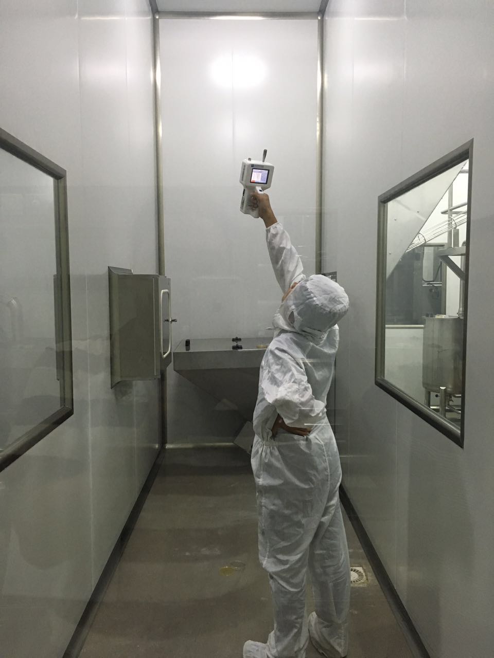 萬(wàn)級(jí)凈化車(chē)間溫、濕度檢測(cè) 萬(wàn)級(jí)凈化車(chē)間溫、濕度檢測(cè)